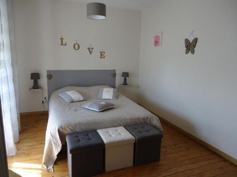 Chambres d'hôtes à CUILLÉ Esterno foto