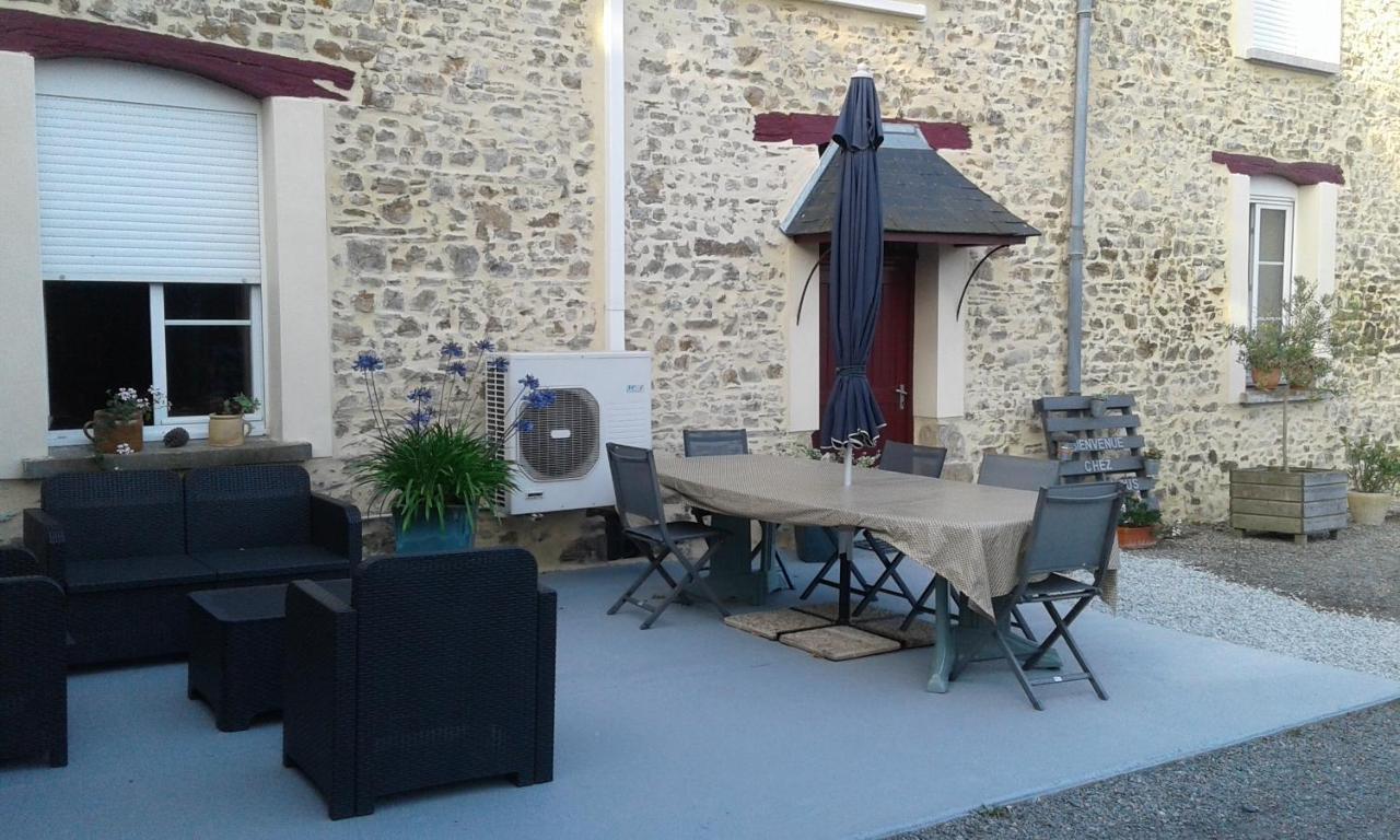 Chambres d'hôtes à CUILLÉ Esterno foto