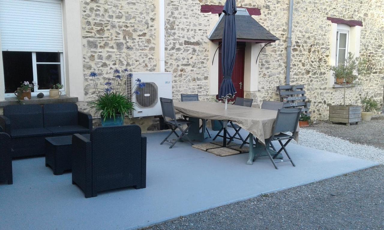 Chambres d'hôtes à CUILLÉ Esterno foto